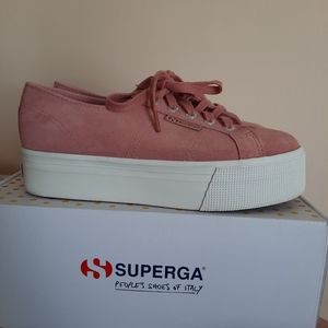 Women's sneakers